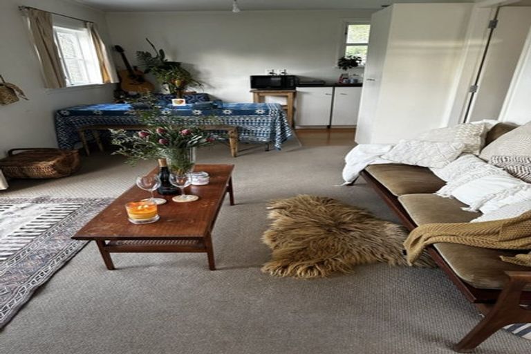 Photo of property in 134 Parker Road, Oratia, Auckland, 0604