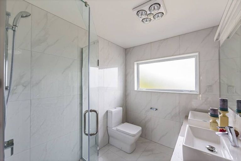 Photo of property in 48 Resolution Drive, Gulf Harbour, Whangaparaoa, 0930