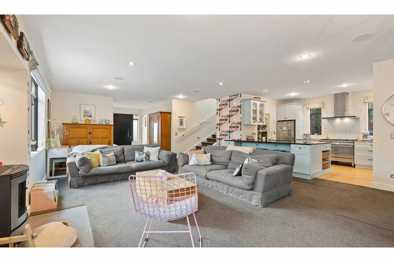 Photo of property in 94 Saint Martins Road, Saint Martins, Christchurch, 8022