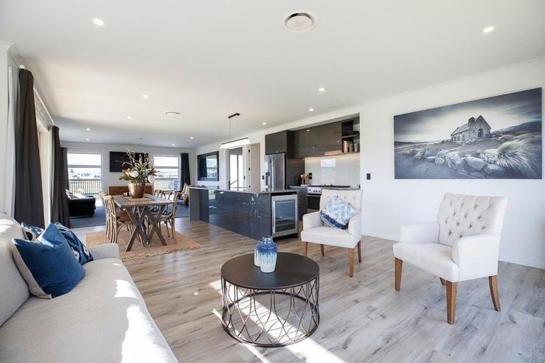 Photo of property in 34 Taurangawaka Road, One Tree Point, 0118