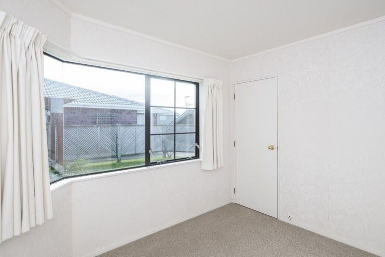 Photo of property in 46 Bluegum Road, Paraparaumu Beach, Paraparaumu, 5032