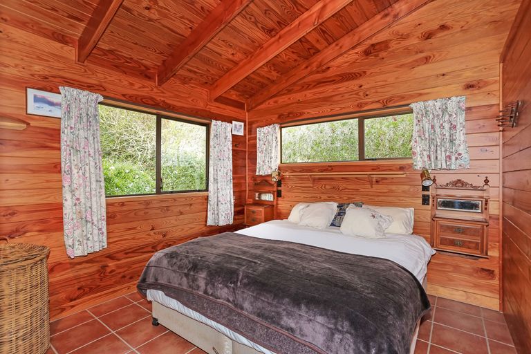 Photo of property in 55 Ohiwa Road, Papakura, 2582