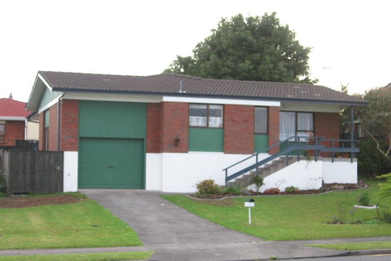 Photo of property in 2/3 Palomino Drive, Henderson, Auckland, 0612