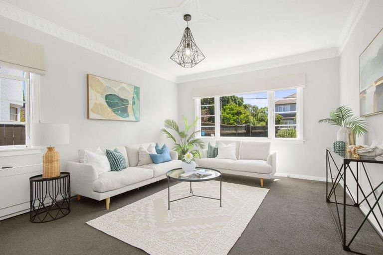 Photo of property in 10a Marina Grove, Hutt Central, Lower Hutt, 5010