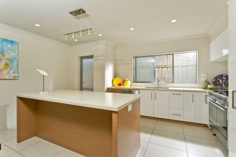 Photo of property in 26 Laurel Oak Drive, Schnapper Rock, Auckland, 0632