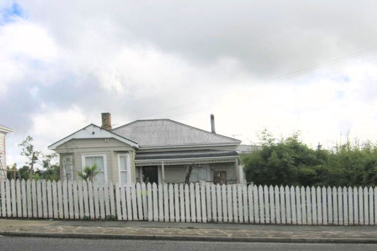 Photo of property in 39a Rosier Road, Glen Eden, Auckland, 0602