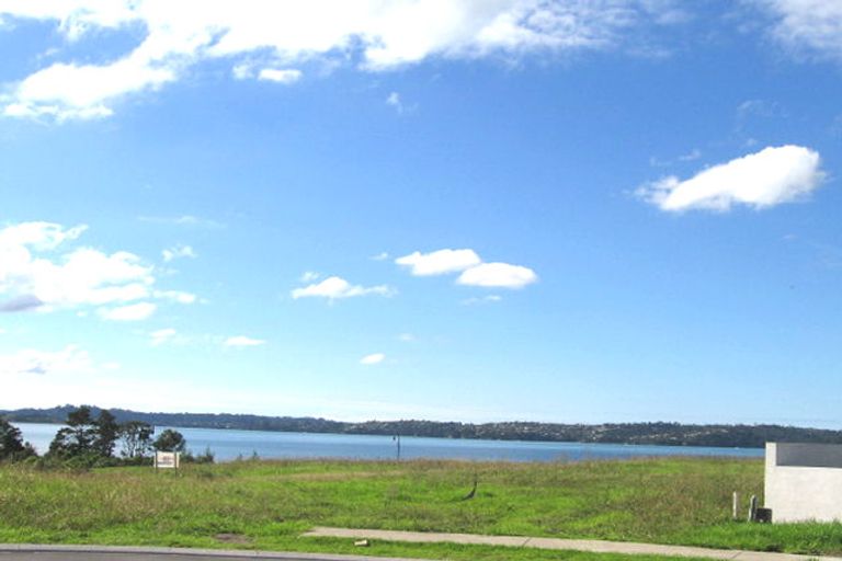 Photo of property in 21 Matau Rise, Te Atatu Peninsula, Auckland, 0610