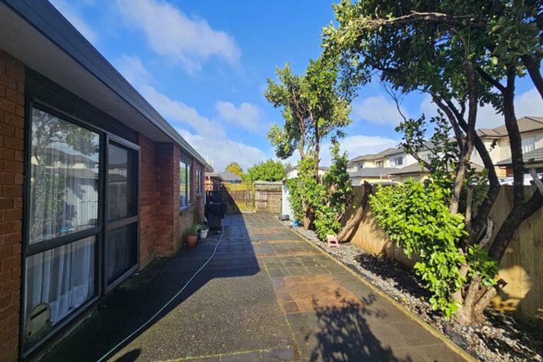 Photo of property in 11 Morewood Lane, Favona, Auckland, 2024