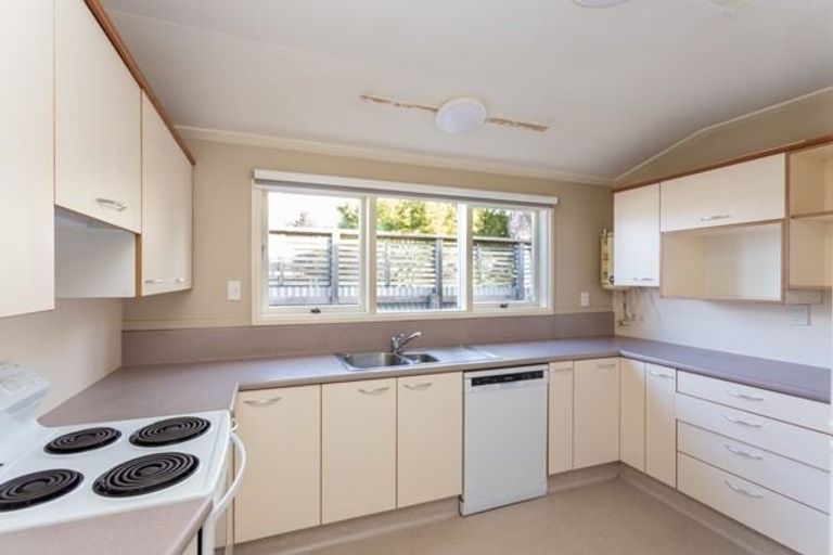 Photo of property in 15 Dundee Place, Spreydon, Christchurch, 8024