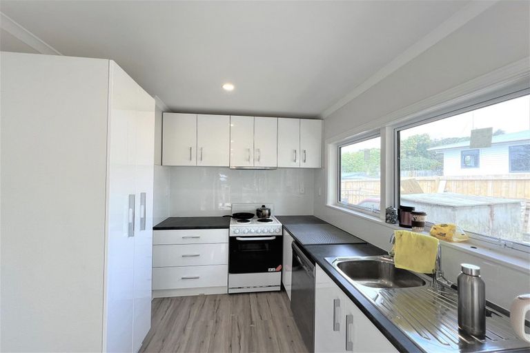 Photo of property in 21 Castleton Street, Birkdale, Auckland, 0626