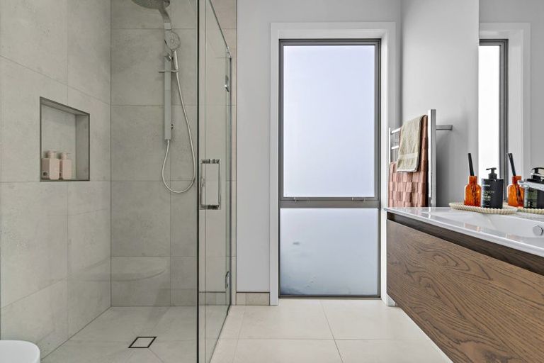 Photo of property in 1 Kenepuru Crescent, Cambridge, 3434