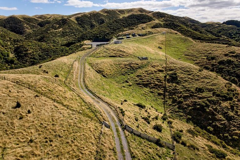 Photo of property in 1029 Ohariu Valley Road, Ohariu, Wellington, 6037