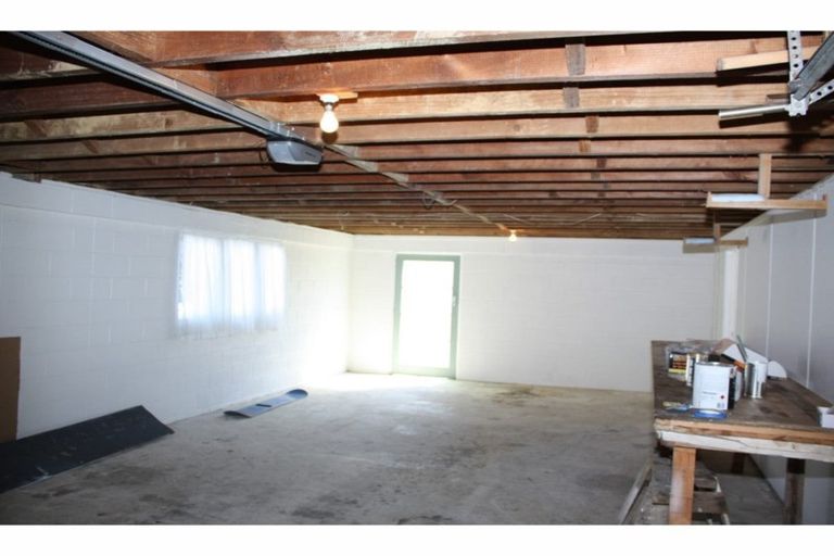 Photo of property in 12 Harbour View Road, Onerahi, Whangarei, 0110