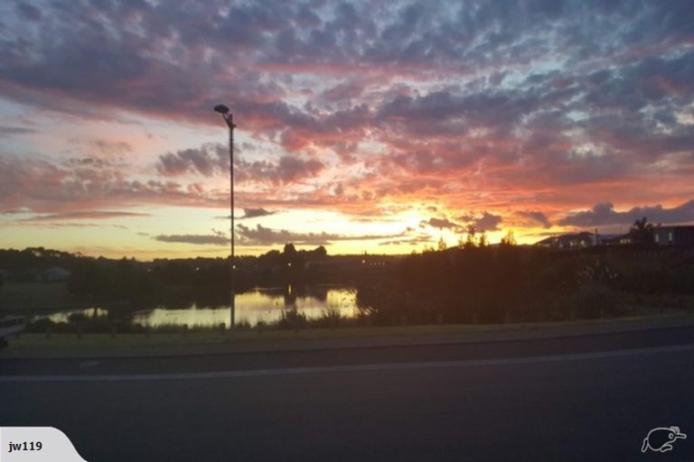 Photo of property in 11 Lakeview Quay, Pyes Pa, Tauranga, 3112