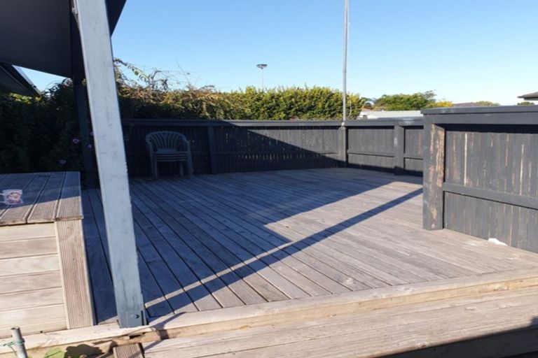 Photo of property in 82 Sandspit Road, Waiuku, 2123