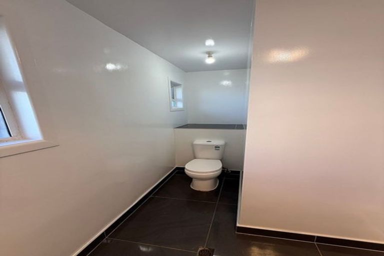 Photo of property in 36 Rathgar Road, Henderson, Auckland, 0610