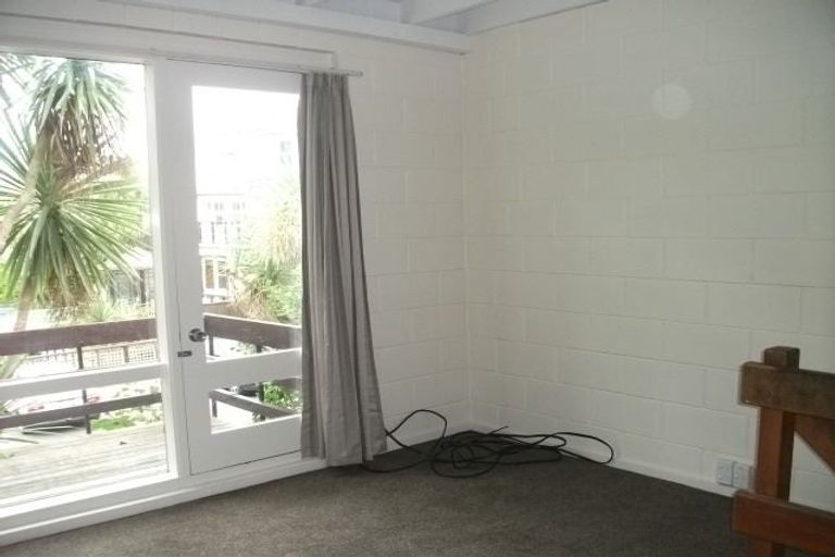 Photo of property in Sherwood Mews, 28v Bidwill Street, Mount Cook, Wellington, 6021