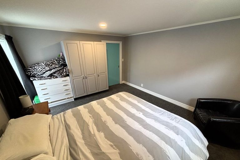 Photo of property in 43 Tauhinu Road, Miramar, Wellington, 6022