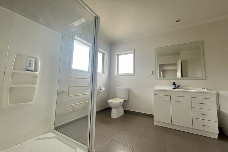 Photo of property in 150 Navigation Drive, Whitby, Porirua, 5024