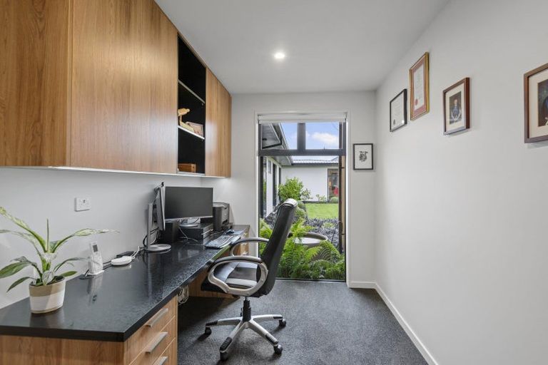 Photo of property in 4 Mersham Drive, Prebbleton, 7604