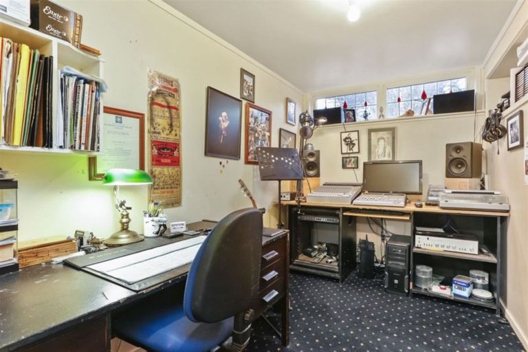 Photo of property in 42 Maritime Terrace, Birkenhead, Auckland, 0626