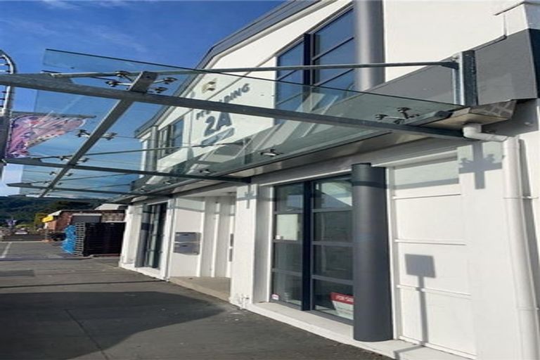 Photo of property in 2a Gibbons Street, Upper Hutt Central, Upper Hutt, 5018