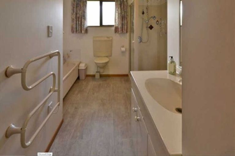 Photo of property in 2 Ngaio Street, Saint Martins, Christchurch, 8022