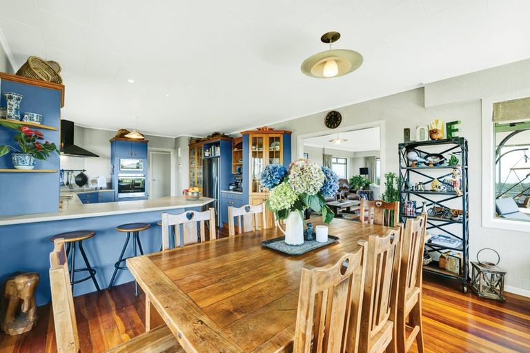 Photo of property in 24 Darwin Crescent, Spotswood, New Plymouth, 4310