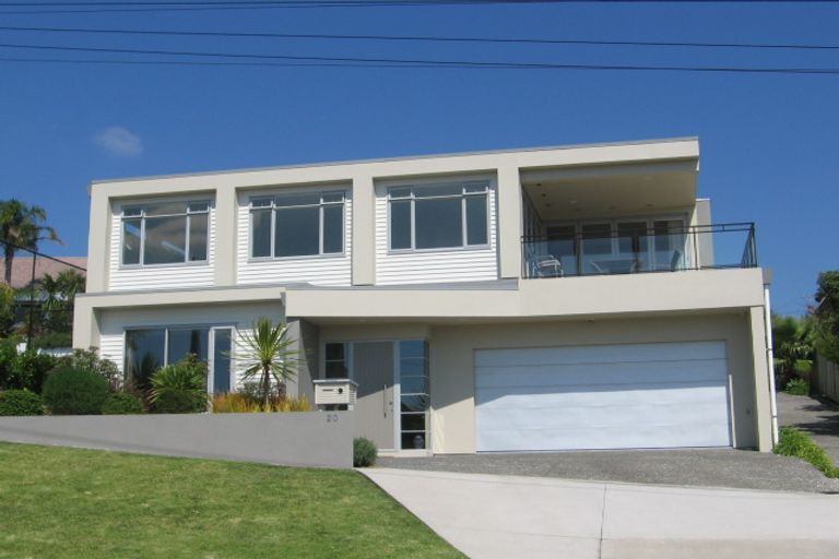 Photo of property in 20a Bournemouth Terrace, Murrays Bay, Auckland, 0630