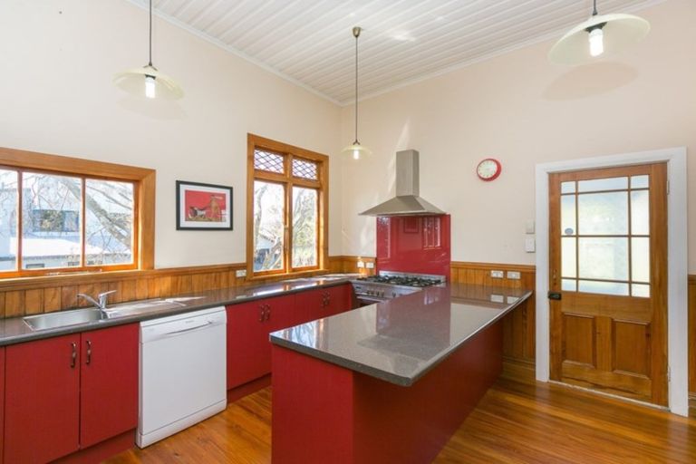 Photo of property in 233a Carrington Street, Vogeltown, New Plymouth, 4310