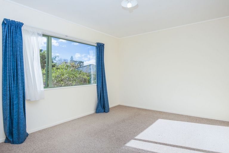 Photo of property in 33 Cutler Street, New Lynn, Auckland, 0600
