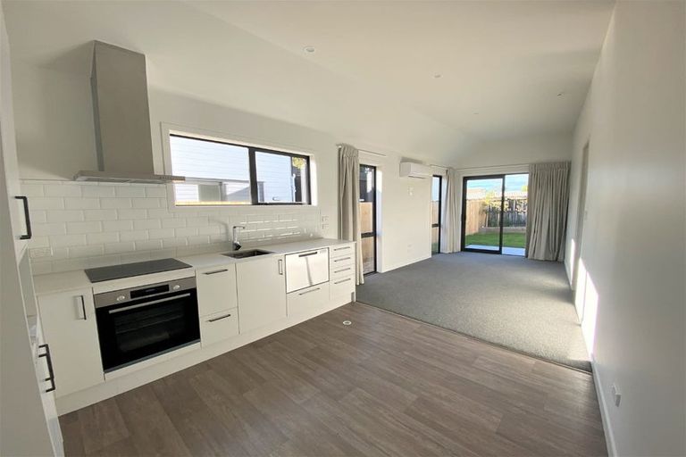 Photo of property in 46u2 Balmerino Crescent, Pukete, Hamilton, 3200