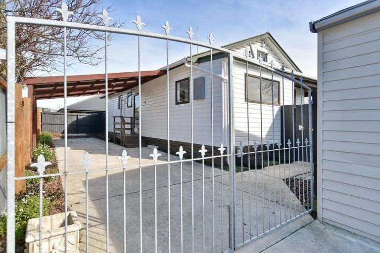 Photo of property in 10 Grenville Street, Waltham, Christchurch, 8011