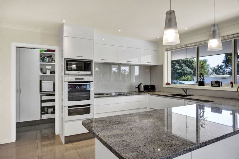 Photo of property in 30 Waipapa Road, Waitara, 4383