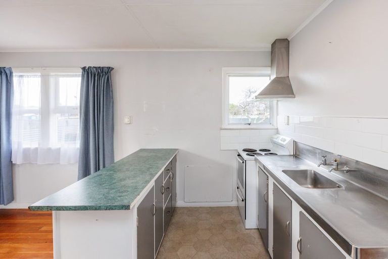 Photo of property in 39 Clausen Street, Takaro, Palmerston North, 4412