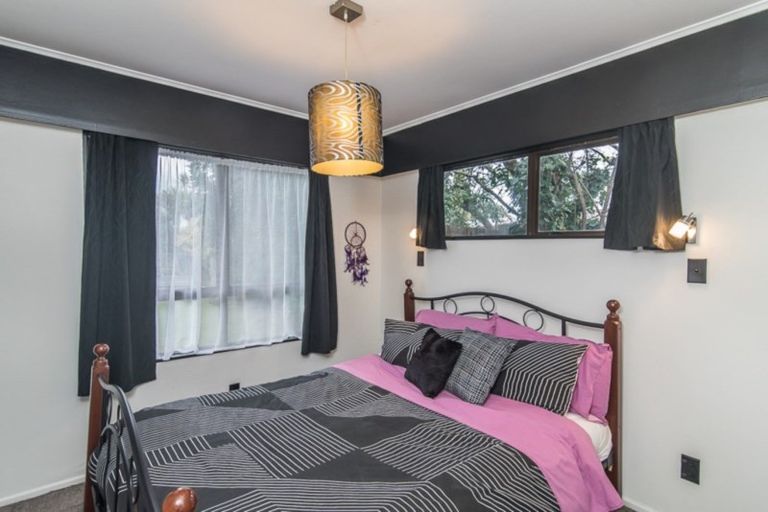 Photo of property in 31 Olive Terrace, Paraparaumu Beach, Paraparaumu, 5032