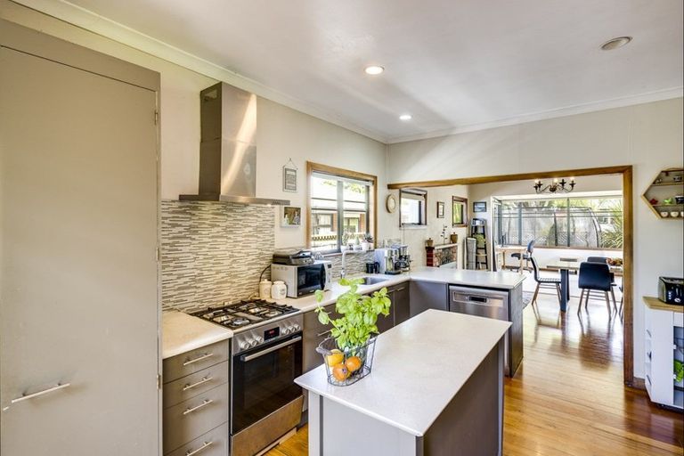 Photo of property in 54 Osier Road, Greenmeadows, Napier, 4112