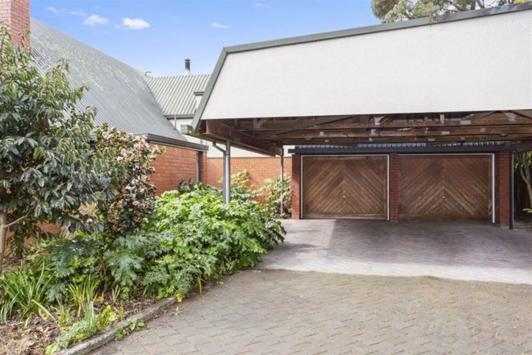 Photo of property in 12 Harrod Place, Rangiora, 7400