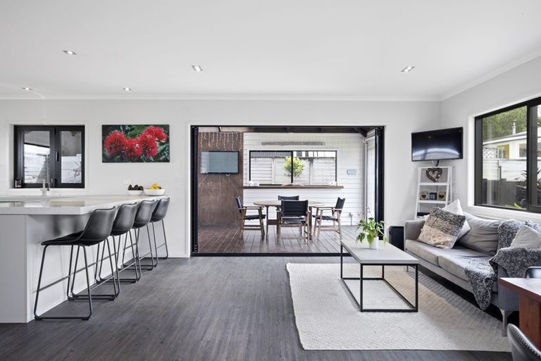 Photo of property in 46 King Street, Waiuku, 2123