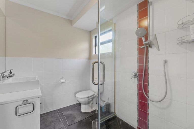 Photo of property in 19 Brompton Close, Richmond Heights, Taupo, 3330