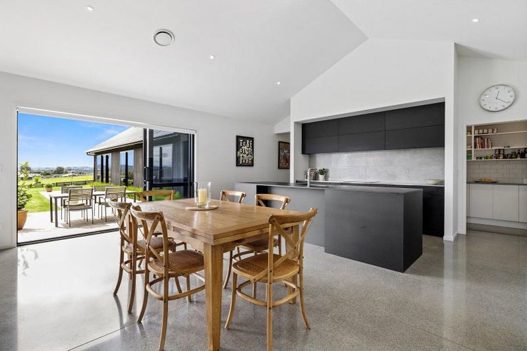 Photo of property in 19 Old Vintners Close, Te Kauwhata, 3782