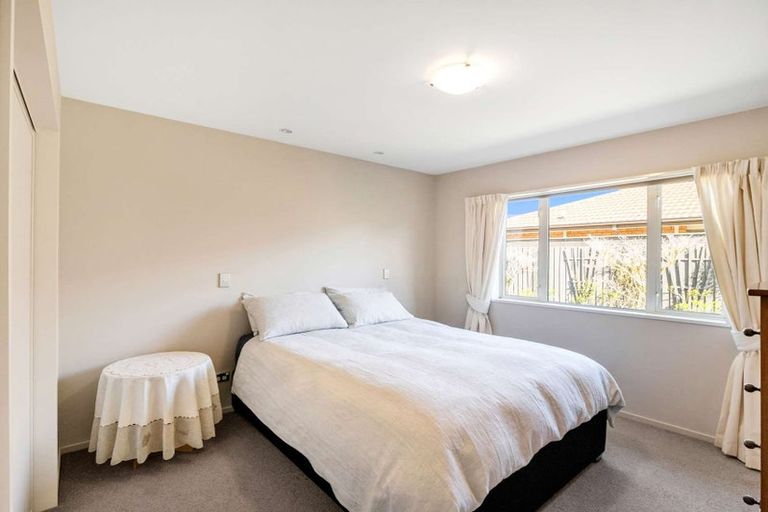 Photo of property in 6 Ascot Place, Rangiora, 7400