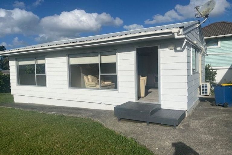 Photo of property in 26 Ranui Avenue, Ranui, Auckland, 0612