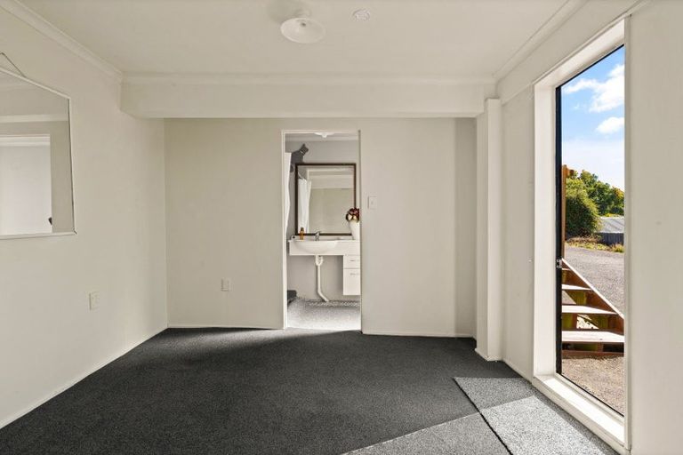 Photo of property in 35 Easther Crescent, Kew, Dunedin, 9012