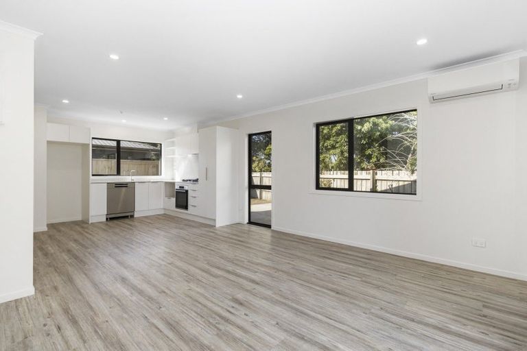 Photo of property in 59u2 Oakfield Crescent, Pukete, Hamilton, 3200