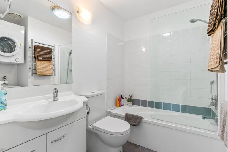 Photo of property in The Grange, 98/92 Bush Road, Albany, Auckland, 0632