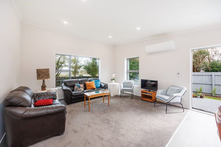 Photo of property in 5a Aokautere Drive, Fitzherbert, 4410