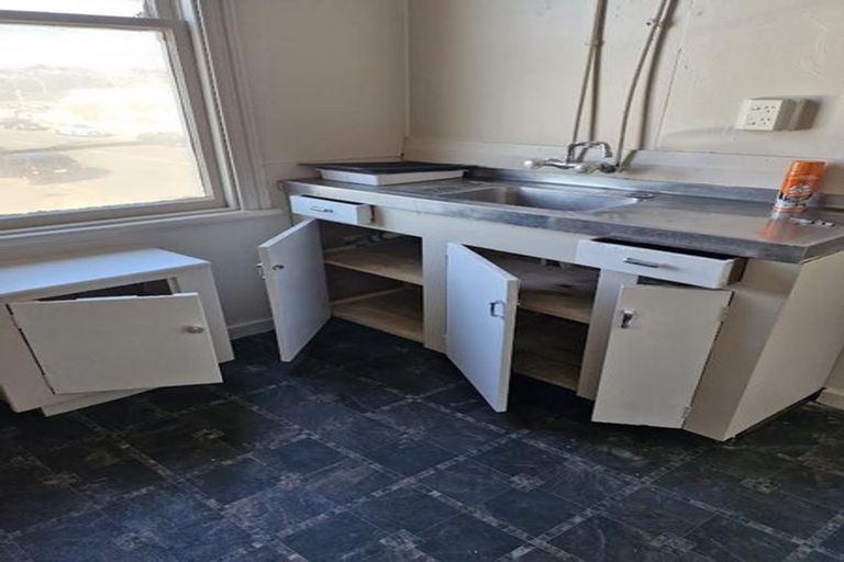 Photo of property in 107 Coutts Street, Kilbirnie, Wellington, 6022