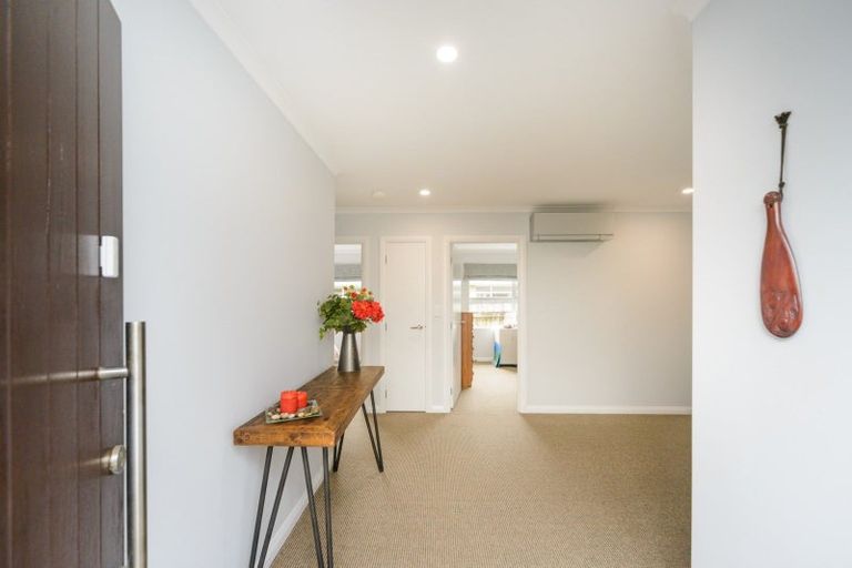 Photo of property in 19 Karina Terrace, Roslyn, Palmerston North, 4414