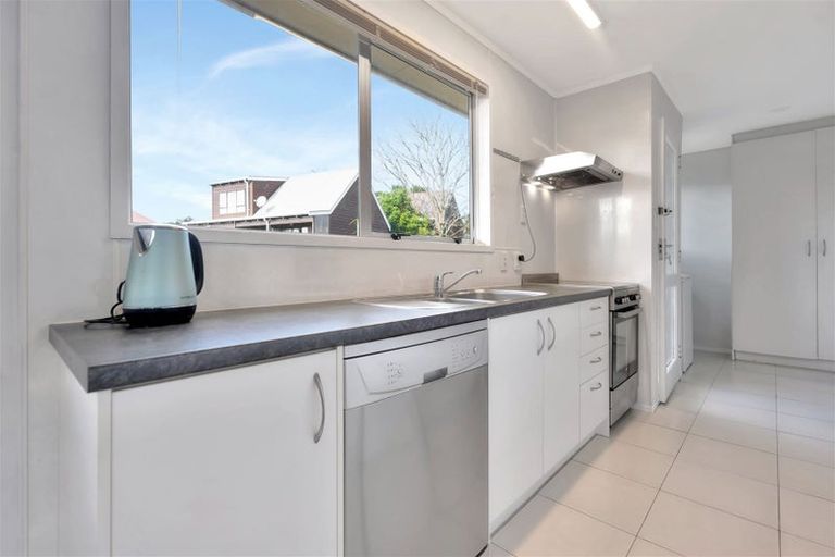 Photo of property in 118a Pooks Road, Ranui, Auckland, 0612